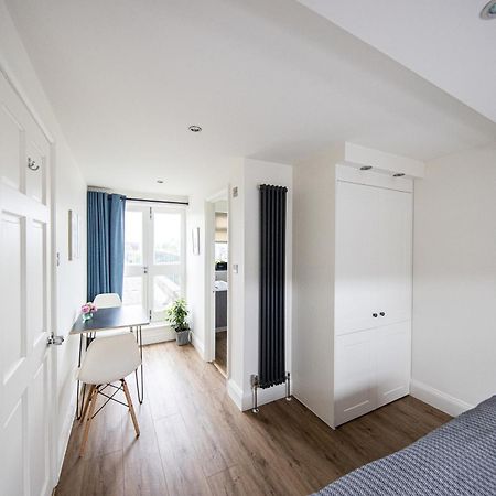 Wimbledon Park Bed & Breakfast Londen Buitenkant foto