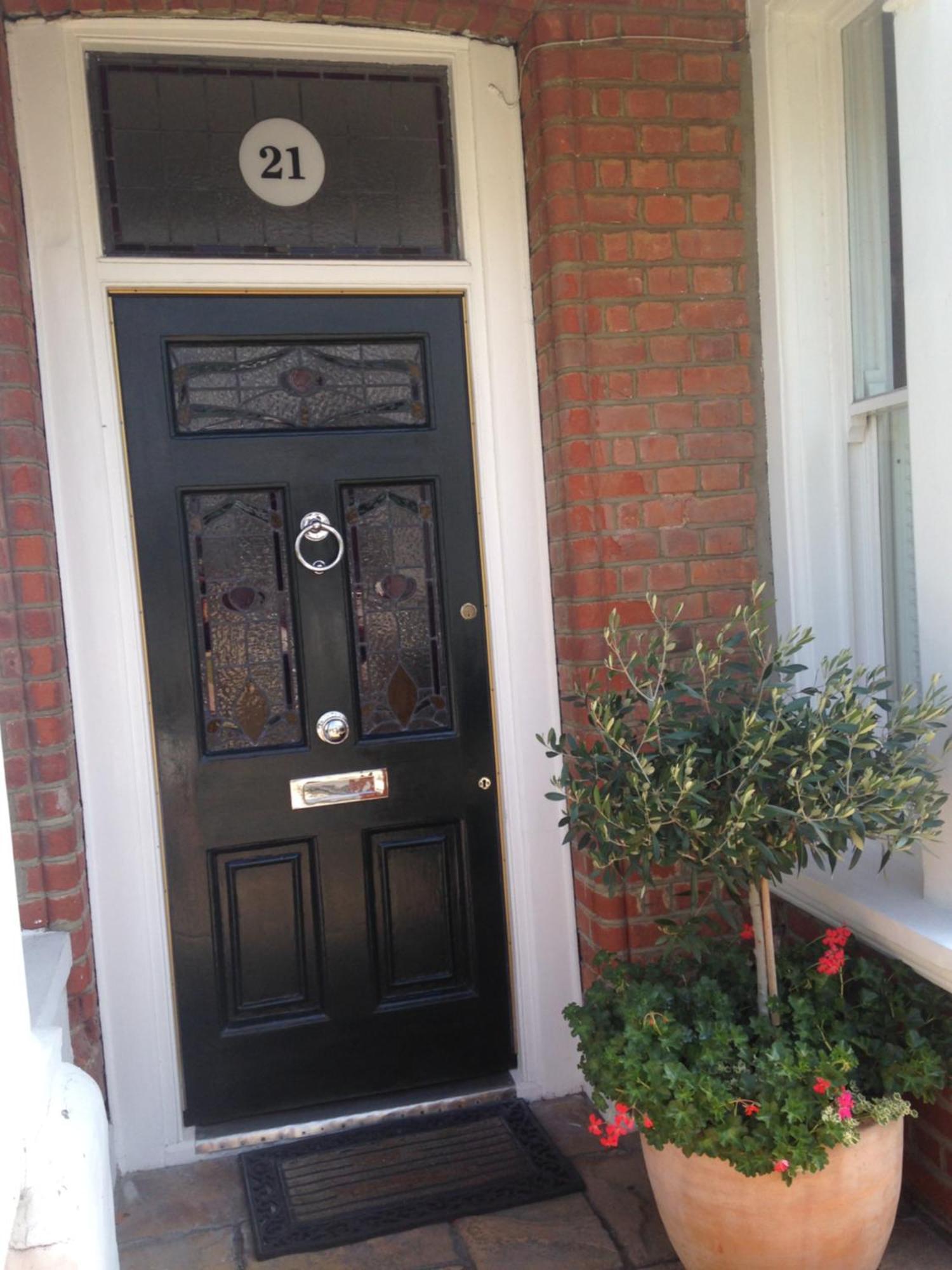Wimbledon Park Bed & Breakfast Londen Buitenkant foto