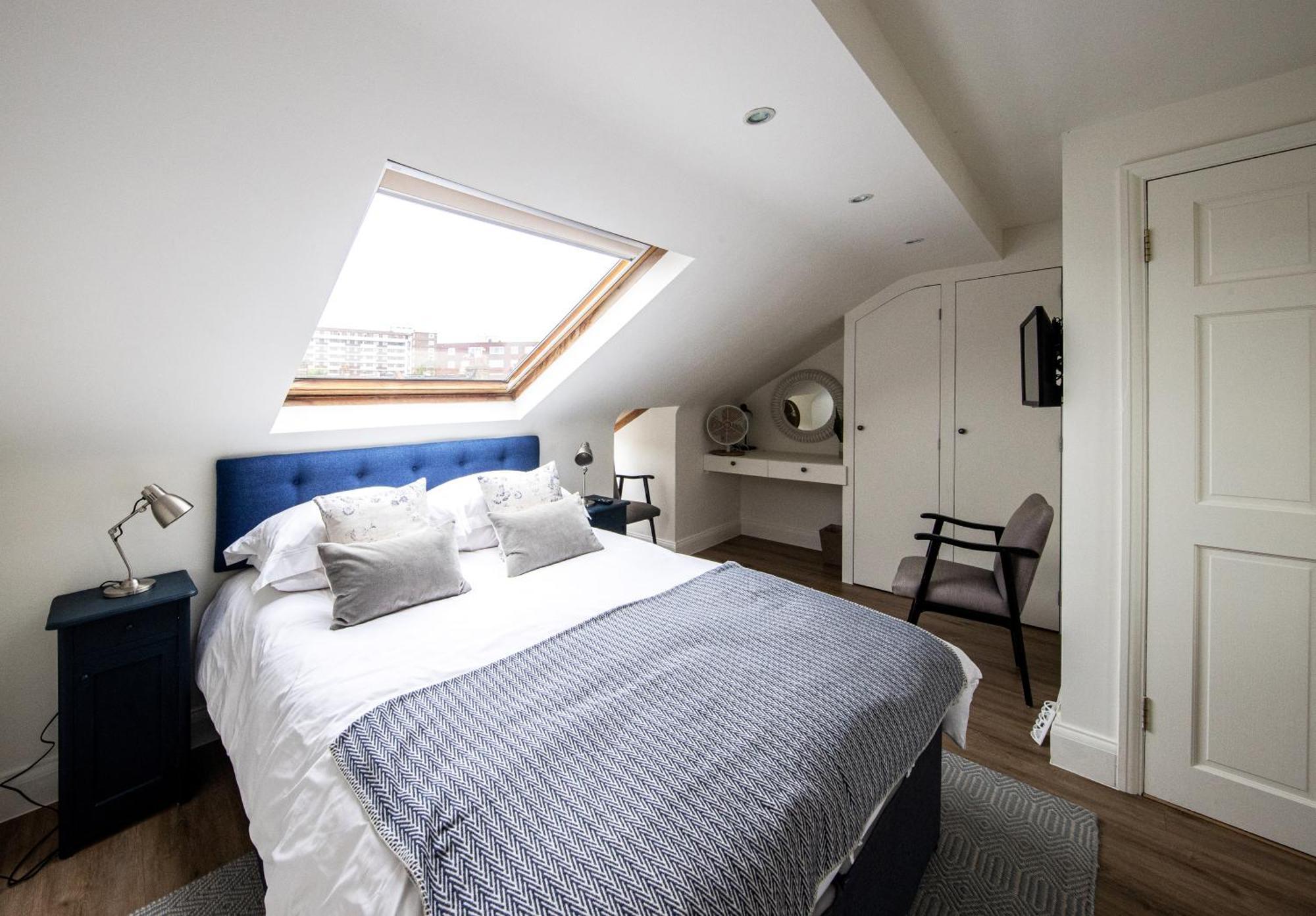 Wimbledon Park Bed & Breakfast Londen Buitenkant foto